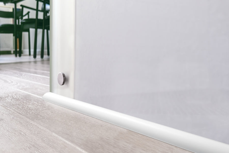 1m & 2.5m Length â€“ uPVC 13mm Quadrant Trim Moulding Decorative Flooring Window Edge Beading Worktop Strip
